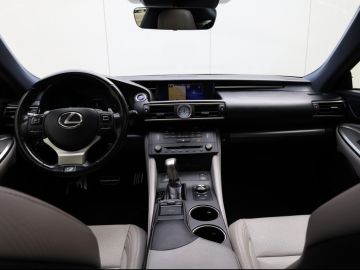 Lexus RC